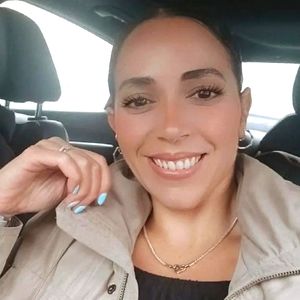 Meet your Posher, Davette